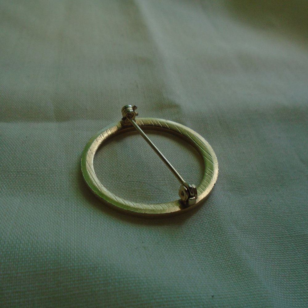 Circle Brooch Modern Simple Elegant - image 2